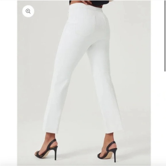 SPANX On-The-Go Kick Flare Pull-on PANTS Size M Tall White Stretch NWT - Picture 2 of 8
